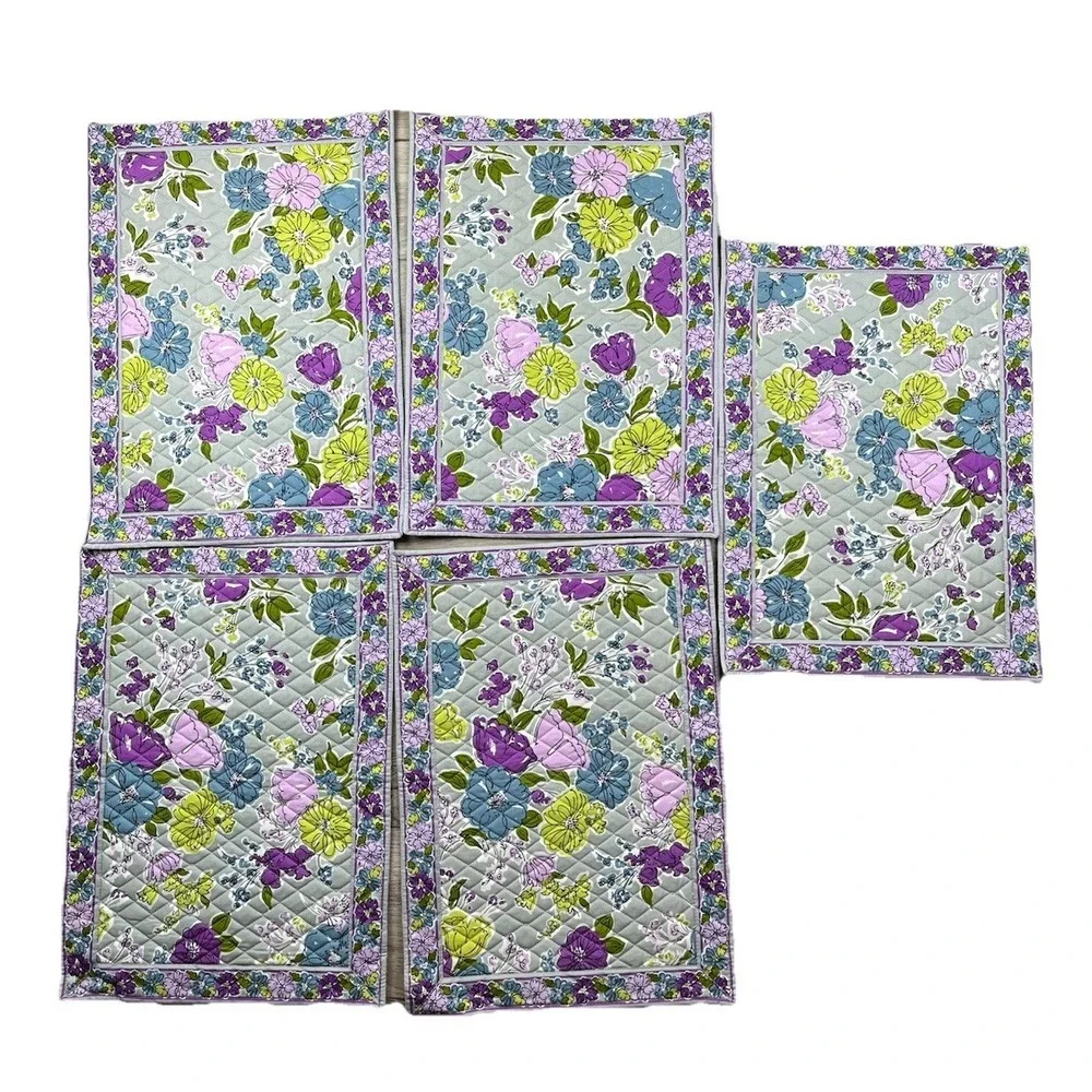 Vera Bradley Quilted Placemats (5) Set‎ Print: Watercolor